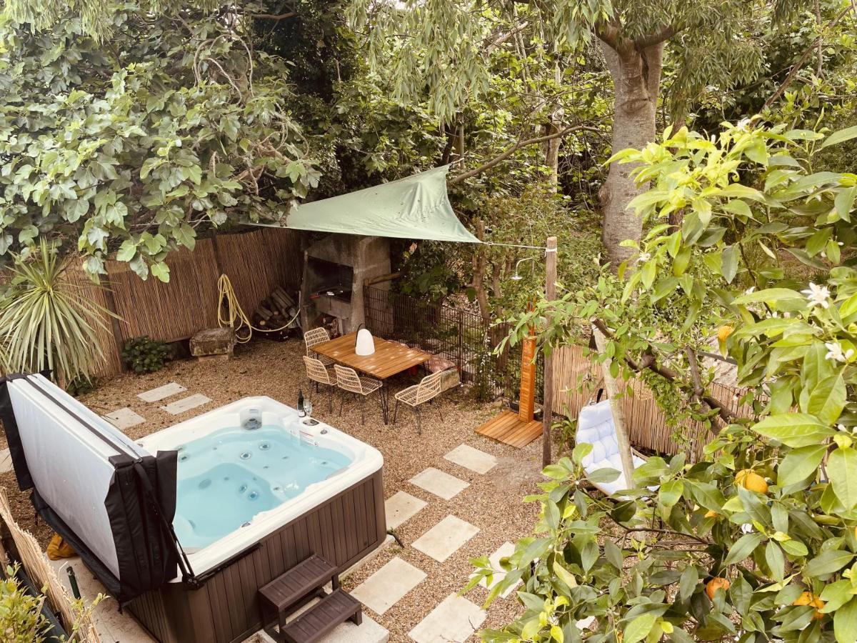 Maison Dans Les Arbres, Spa, Tennis, Parking نيم المظهر الخارجي الصورة